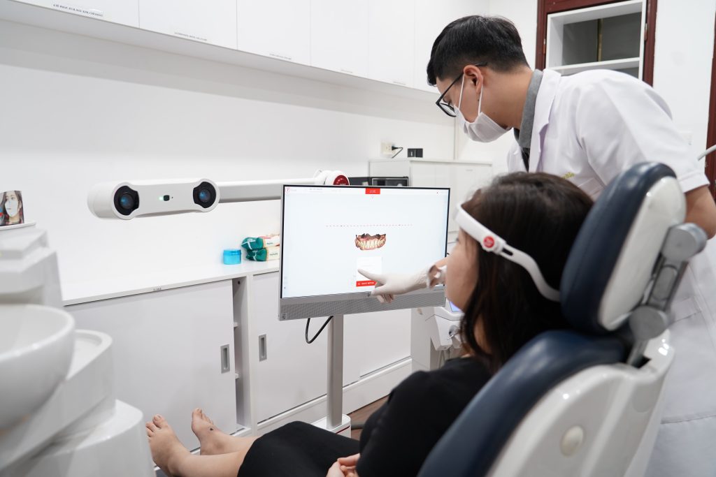 Từ Băn Khoăn Đến Vững Tin: Hành Trình Củng Cố Niềm Tin Của Nha Khoa Trẻ Với Hệ Sinh Thái Smile ID